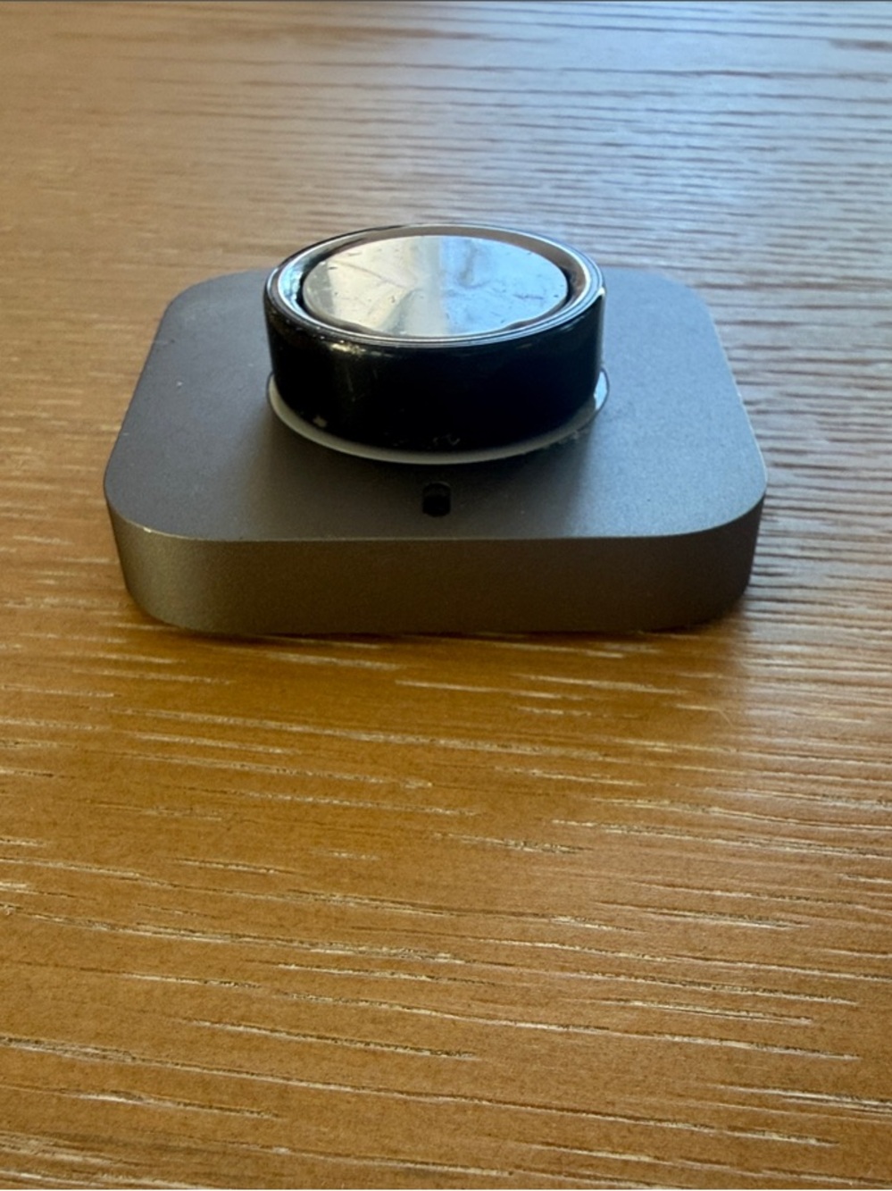 Oura Black and Silver Magnetic Charger Stand and Size 12 black ring generation 4
